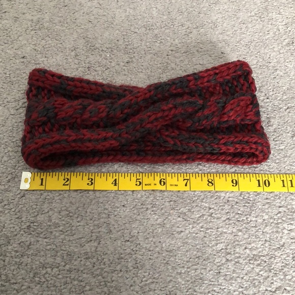 Knit Red and Charcoal Headband With a Twist - Picture 3 of 5